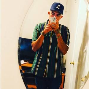 Meet your Posher, Julian